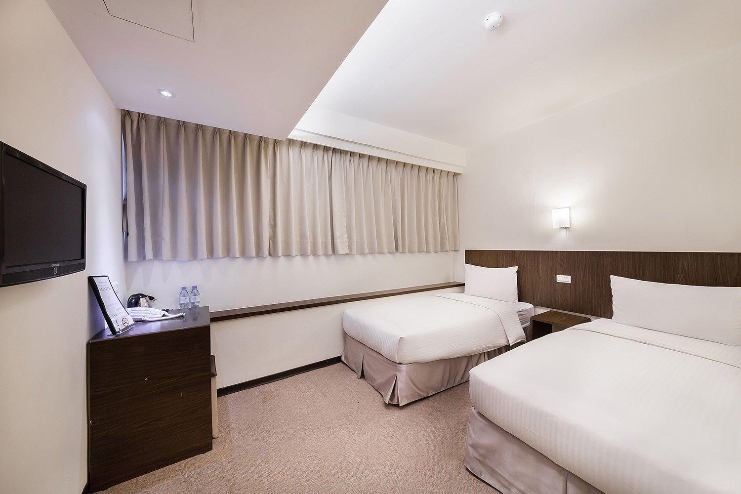 Standard Twin Room (Breakfast Included) - Green World Hotel- Sansui