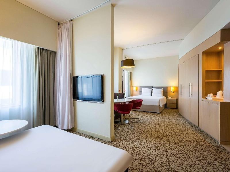 Family Suite 3 Adults & 2 Children - Novotel Suites Mall Of Emirates