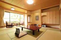 10 tatami mat room (breakfast included)