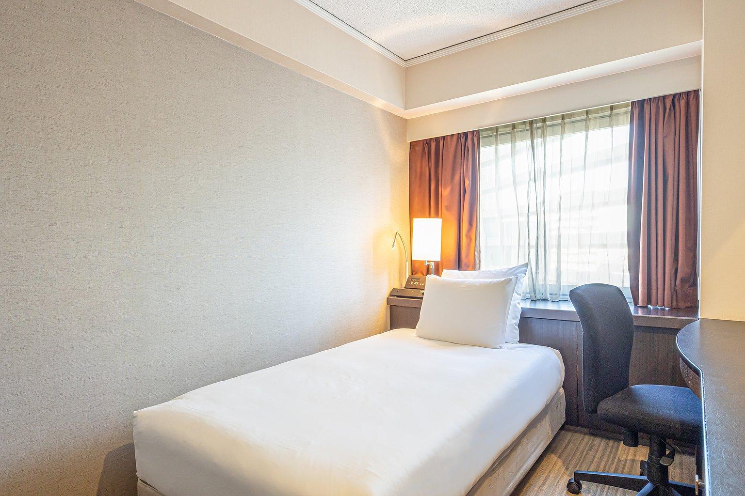 Standard Single Room - ANA CROWNE PLAZA FUKUOKA