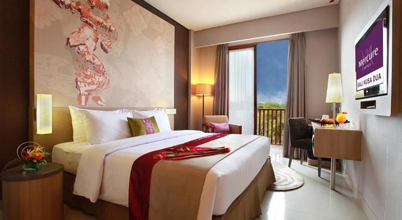 Superior Pool View with Double Bed - Mercure Bali Nusa Dua