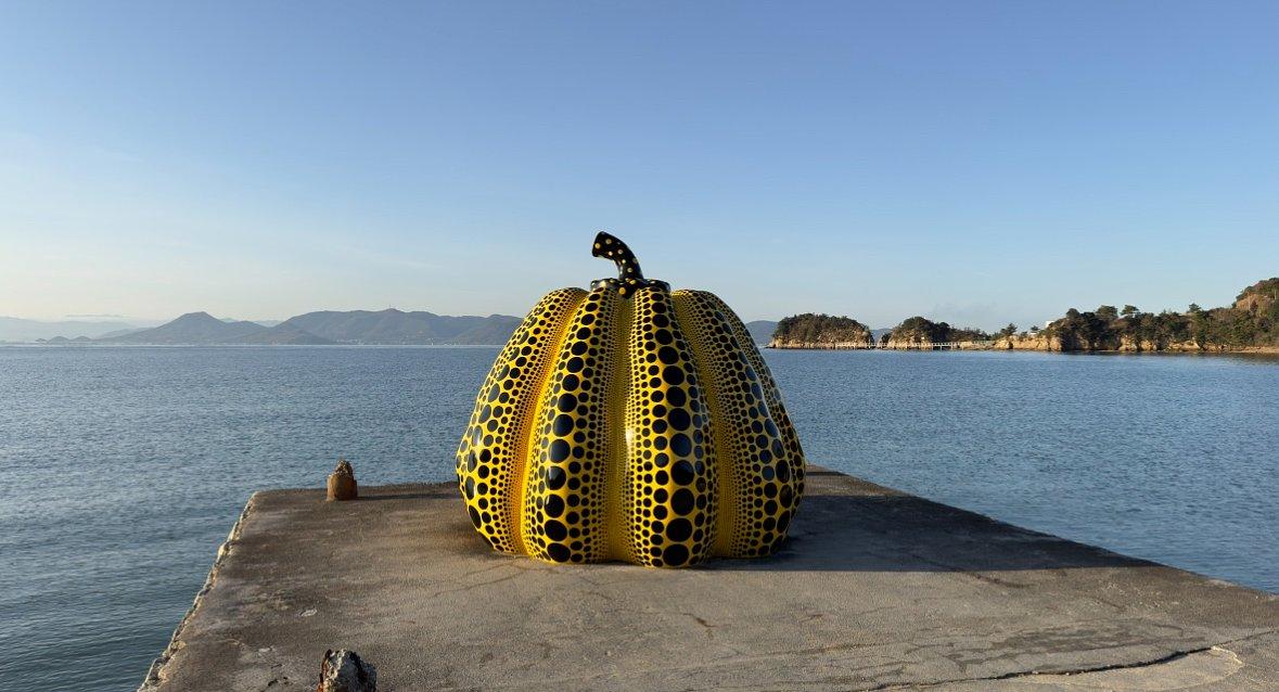 【直島への観光に】ひとり旅にぴったりなユニークなホテル