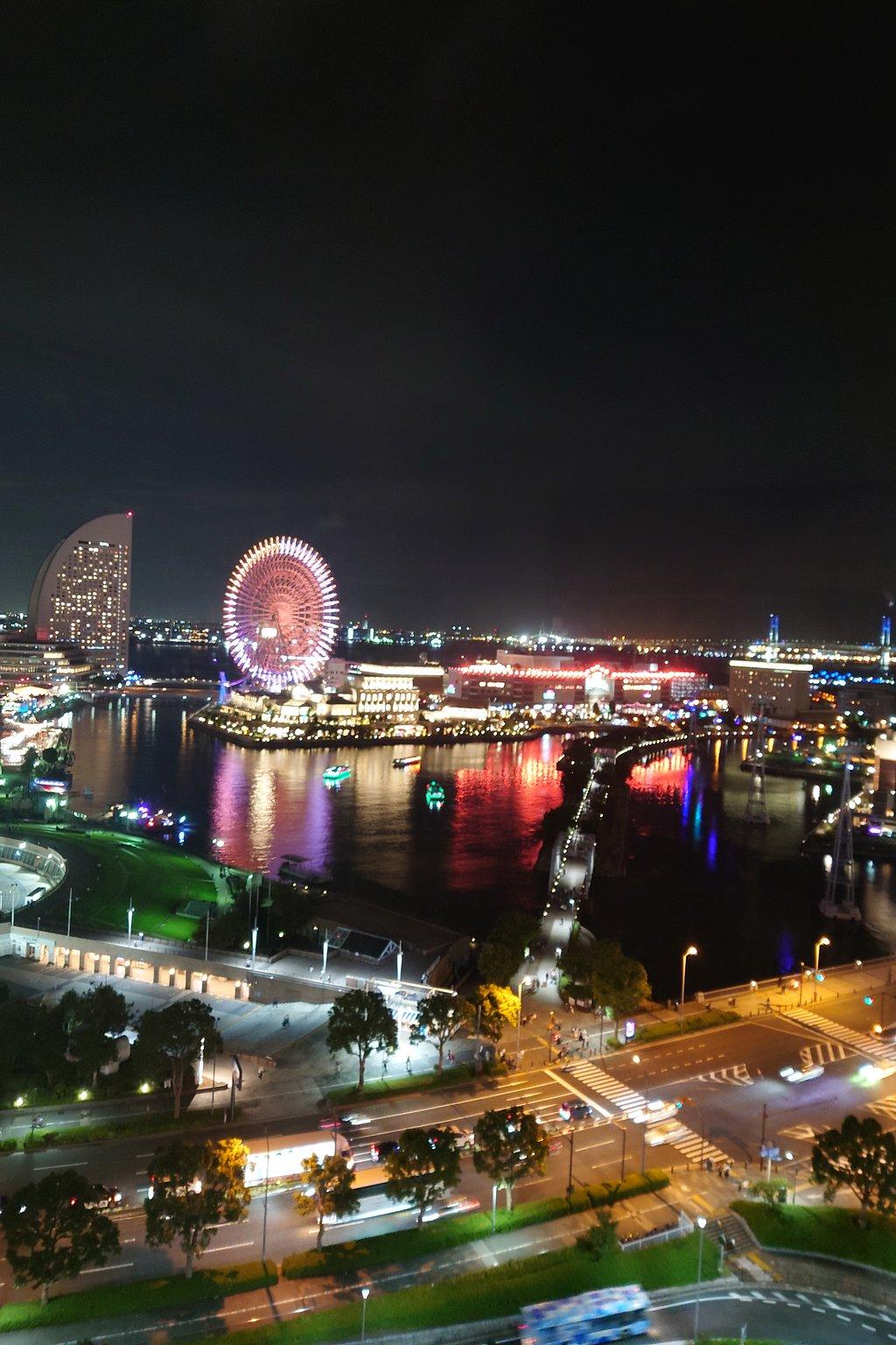 みなとみらいでグルメと夜景を楽しむ